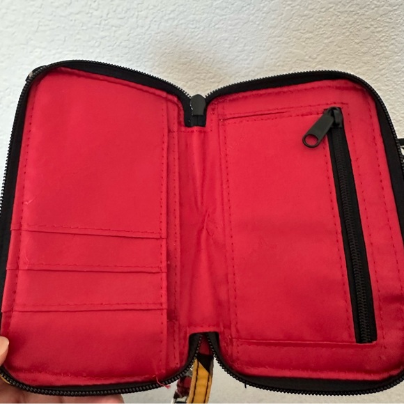 Vera Bradley Rose Quartz Accordion Wristlet - Picture 6 of 9